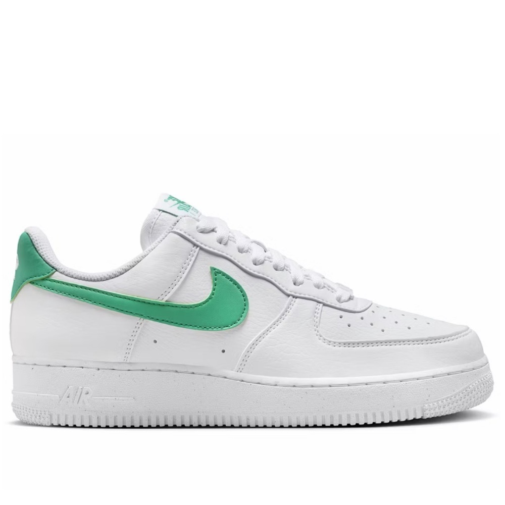 Nike Air Force 1 w
Brand new